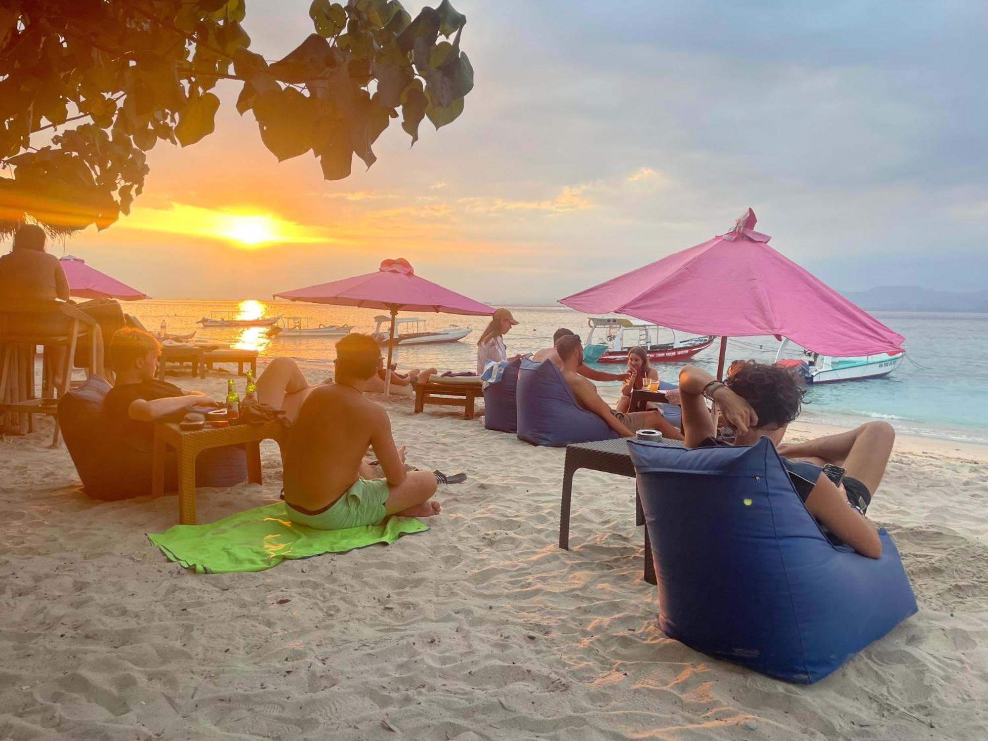 Lushy Hostel Nusa Penida Toyapakeh Eksteriør bilde